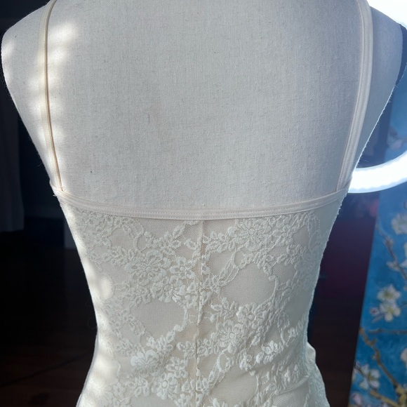 American apparel size medium/large lace spaghetti, strap, bodysuit. - Picture 10 of 10